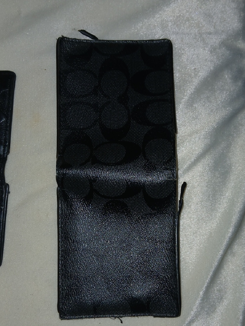 Project Coach Wallets (2) - Picture 15 of 16